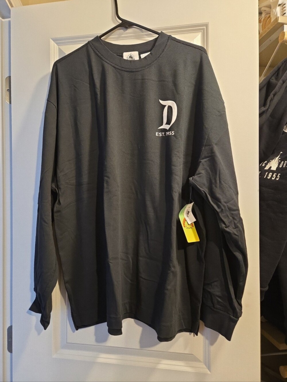 Disney World Disneyland Resort Celebration Crew Spirit Jersey Size Large Unisex